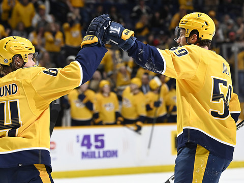 Roman Josi brille face aux Panthers
