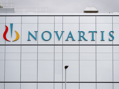 Novartis ouvre son usine de médicaments à base d'ARN près de Bâle