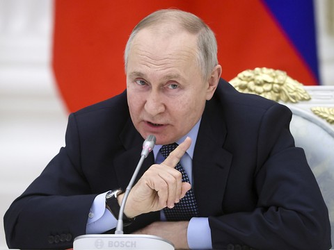 Russie: le PIB s'est contracté de 2,1% en 2022