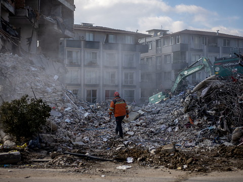La terre tremble encore en Turquie, trois morts
