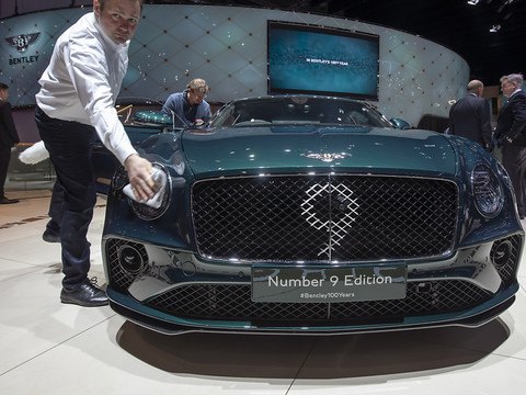 Bentley abandonne son emblématique moteur 12 cylindres