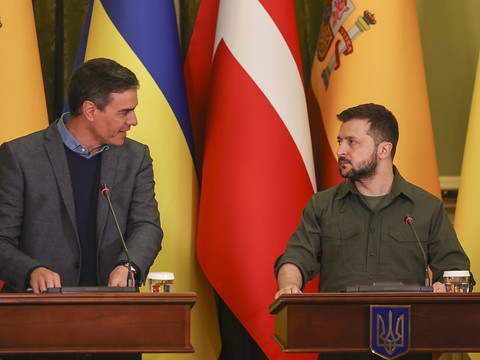 Le Premier ministre espagnol Pedro Sanchez en visite à Kiev
