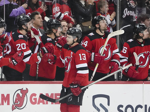 Un but crucial pour Hischier et un doublé pour Niederreiter