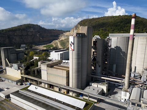 Holcim voit bondir son bénéfice annuel et gâte ses actionnaires