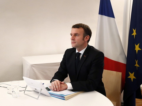 La Chine s'entremet pour des négociations, Macron salue ses efforts