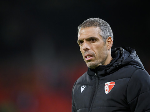 Fabio Celestini sur un siège éjectable