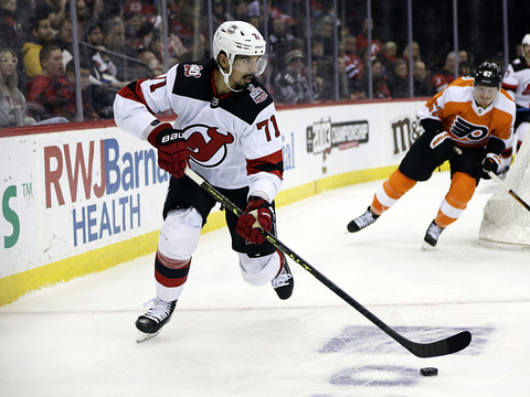 Jonas Siegenthaler, Akira Schmid et Nico Hischier dans l'histoire