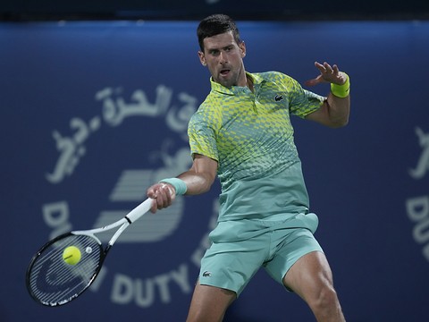 Djokovic domine Griekspoor en deux sets secs