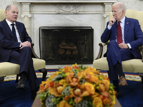 Biden et Scholz avec l'Ukraine 