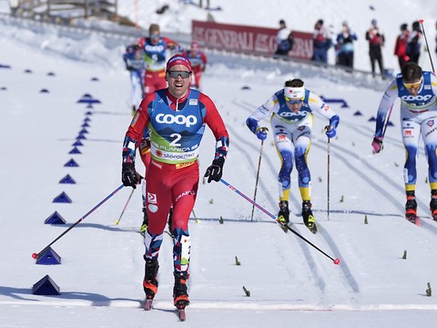 50 km: Golberg mate Klaebo au sprint