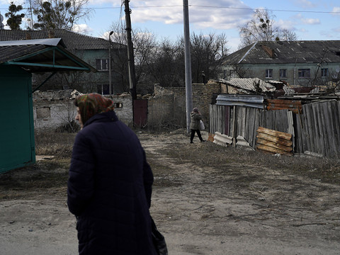 L'armée ukrainienne face aux tentatives russes d'encercler Bakhmout