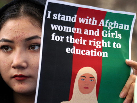 Afghanistan: les hommes de retour à l'université, pas les femmes