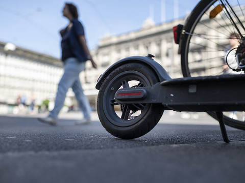 Une e-trottinette pouvant atteindre 110 km/h saisie en Valais