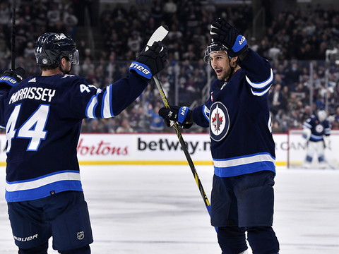 200 buts en saison régulière pour Nino Niederreiter