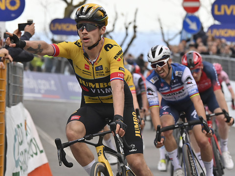 Roglic remporte la 4e étape devant Alaphilippe