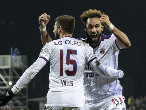 Anthony Baron prolonge jusqu'en 2025 à Servette