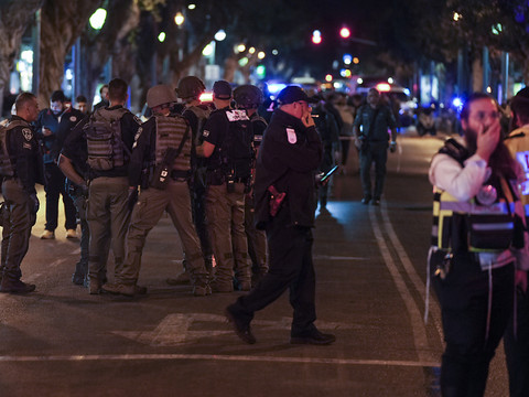 Attentat palestinien à Tel-Aviv: trois blessés, l'assaillant tué