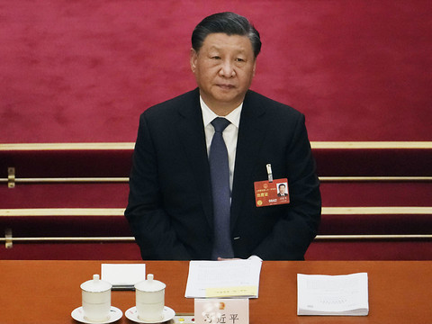 Xi Jinping obtient un troisième mandat inédit de président chinois