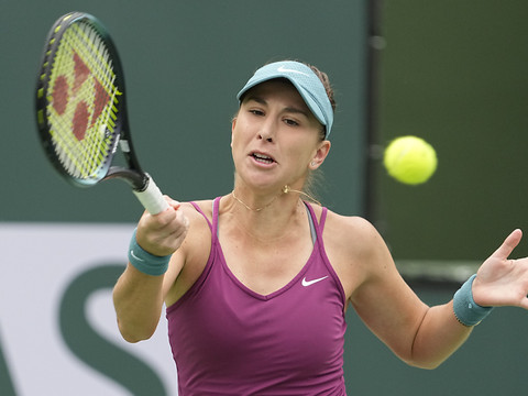 Teichmann sort Bencic au 2e tour