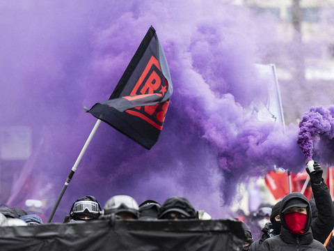 Près de 2000 personnes pour une manifestation féministe à Zurich