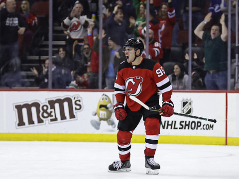 Un premier doublé avec les Devils pour Timo Meier