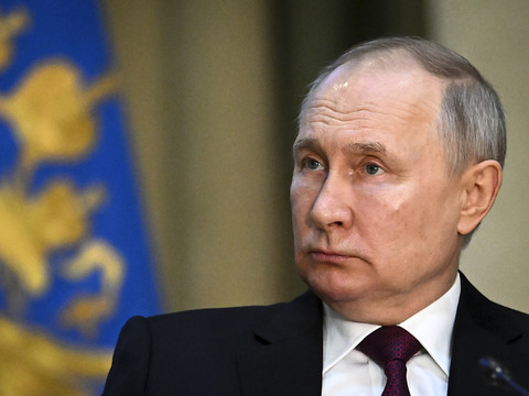 La CPI émet un mandat d'arrêt contre Vladimir Poutine