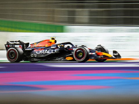 Victoire de Pérez, Verstappen reste en tête du classement