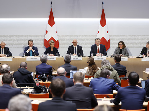 La presse décrit un dimanche de la honte pour la Suisse
