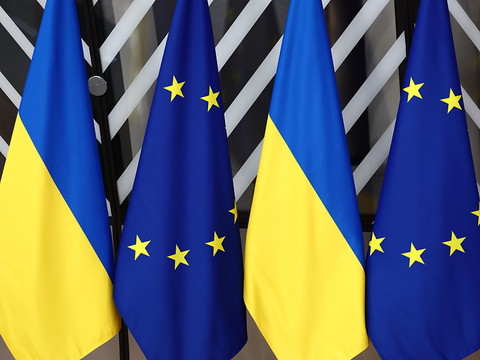 Les Vingt-sept livreront un million de nouveaux obus à l'Ukraine