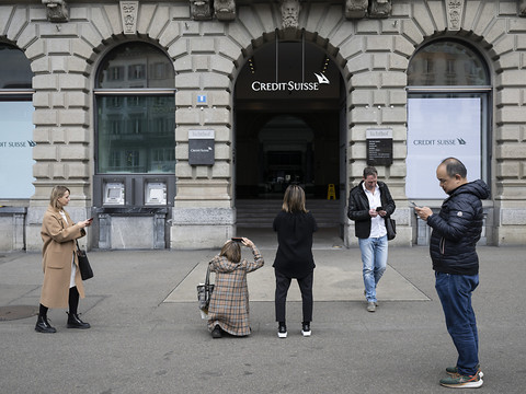 CS: manifestation à Zurich contre une forme d'