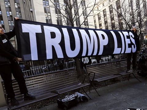 New York continue d'attendre la possible inculpation de Trump