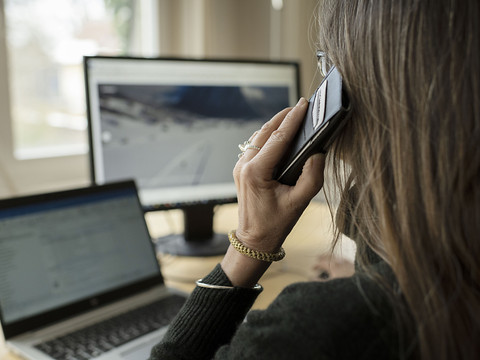Les actifs travaillent plus qu'en 2010