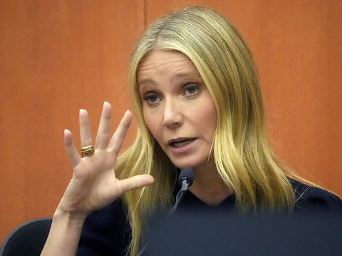 Gwyneth Paltrow témoigne à son procès pour un accident de ski