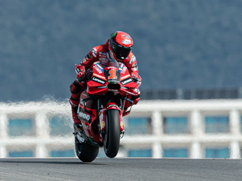 GP du Portugal: Bagnaia déjà devant