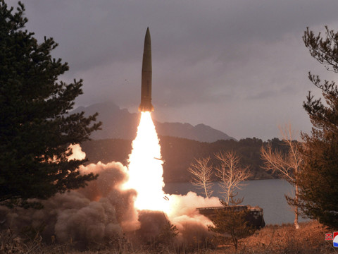 La Corée du Nord tire deux missiles balistiques à courte portée