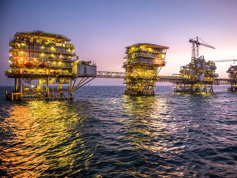 Aramco prend 10% dans une entreprise de pétrochimie chinoise