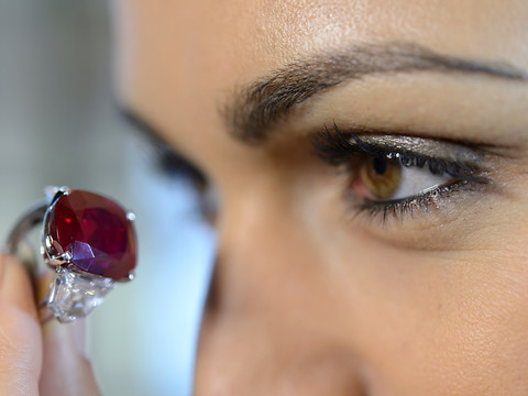 Richemont lance un outil contre le vol de montres et bijoux