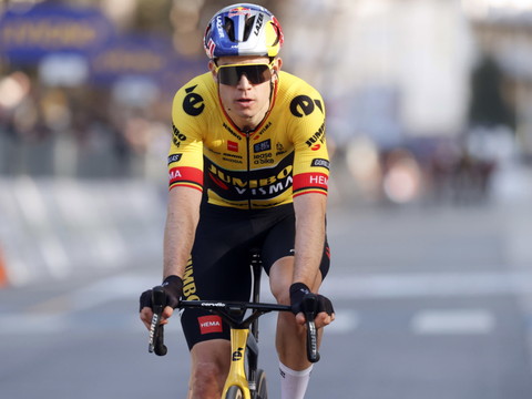 Van Aert a failli avoir un accident avec une bétonneuse