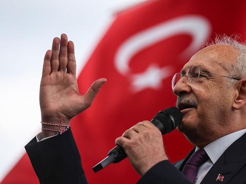 Début officiel d'une campagne à risques pour Erdogan
