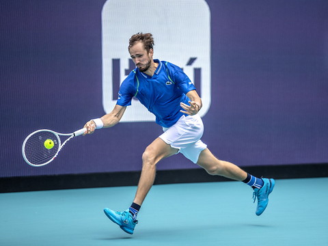 Le Russe Daniil Medvedev qualifié pour la finale