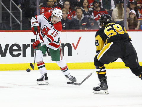 New Jersey renoue avec la victoire