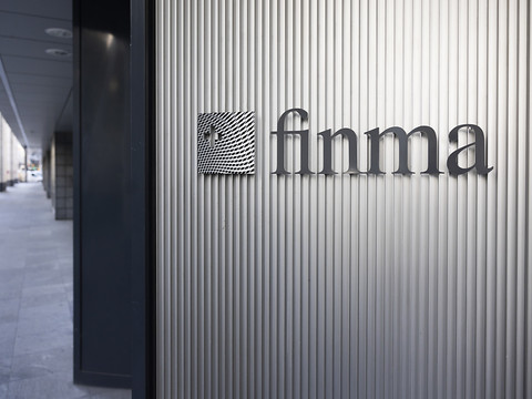 Raiffeisen: la Finma juge le plan d'urgence 