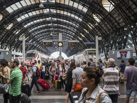 Un jeune Valaisan s'étouffe dans un train après un séjour à Rome