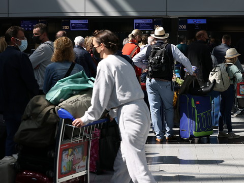 Aéroports et trains bien fréquentés en ce début de week-end pascal
