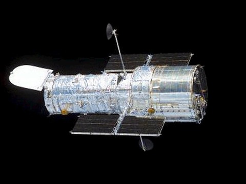 Découverte d'un trou noir supersonique et créateur d'étoiles
