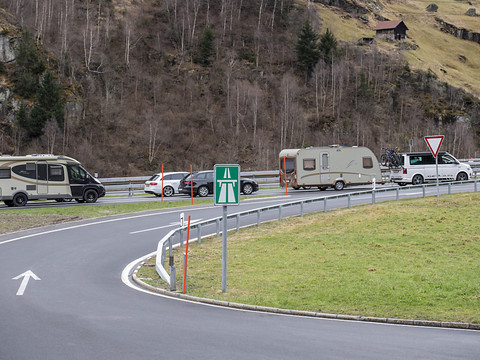 Gothard: 13 km de bouchon lors des retours de Pâques