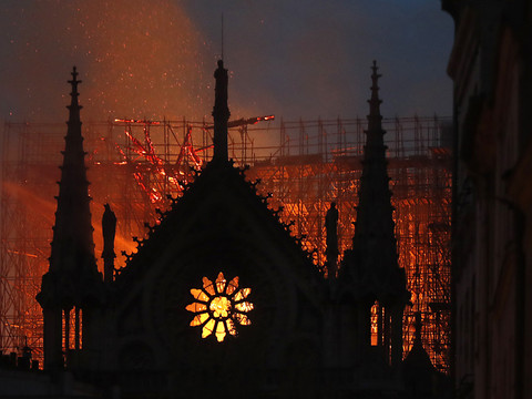 Incendie de Notre-Dame de Paris: enquête sur la pollution au plomb