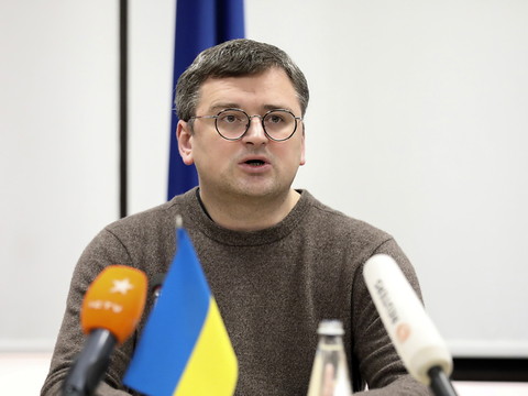 Le chef de la diplomatie ukrainienne attendu lundi en Irak