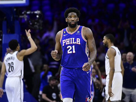 Les Sixers et les Kings confirment