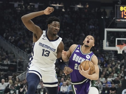 Jaren Jackson Jr élu meilleur défenseur de l'année